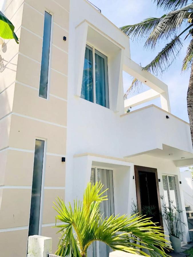 Ayona Beach Villa Katuneriya ภายนอก รูปภาพ